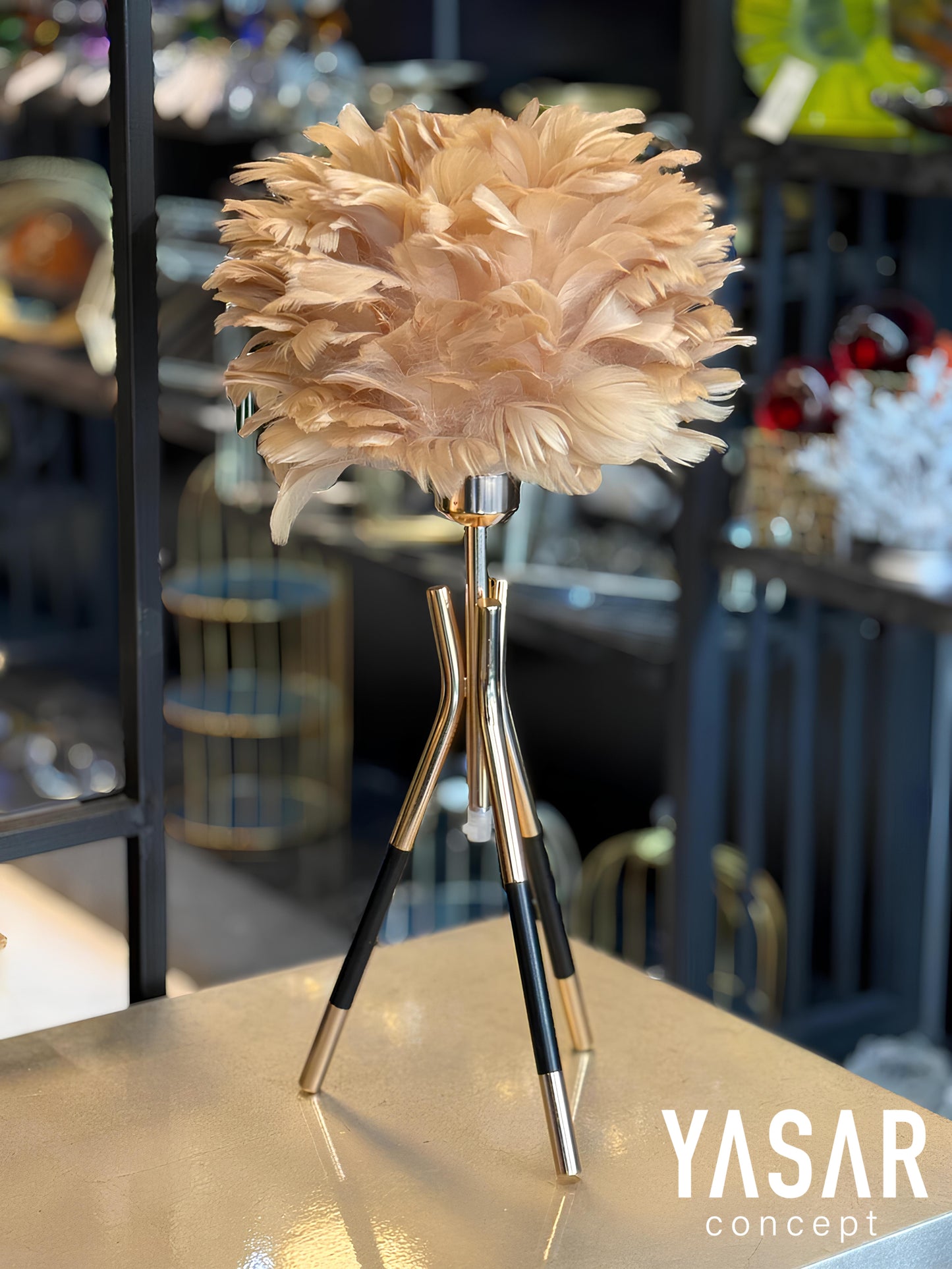 Kuş Tüylü Abajur Karamel