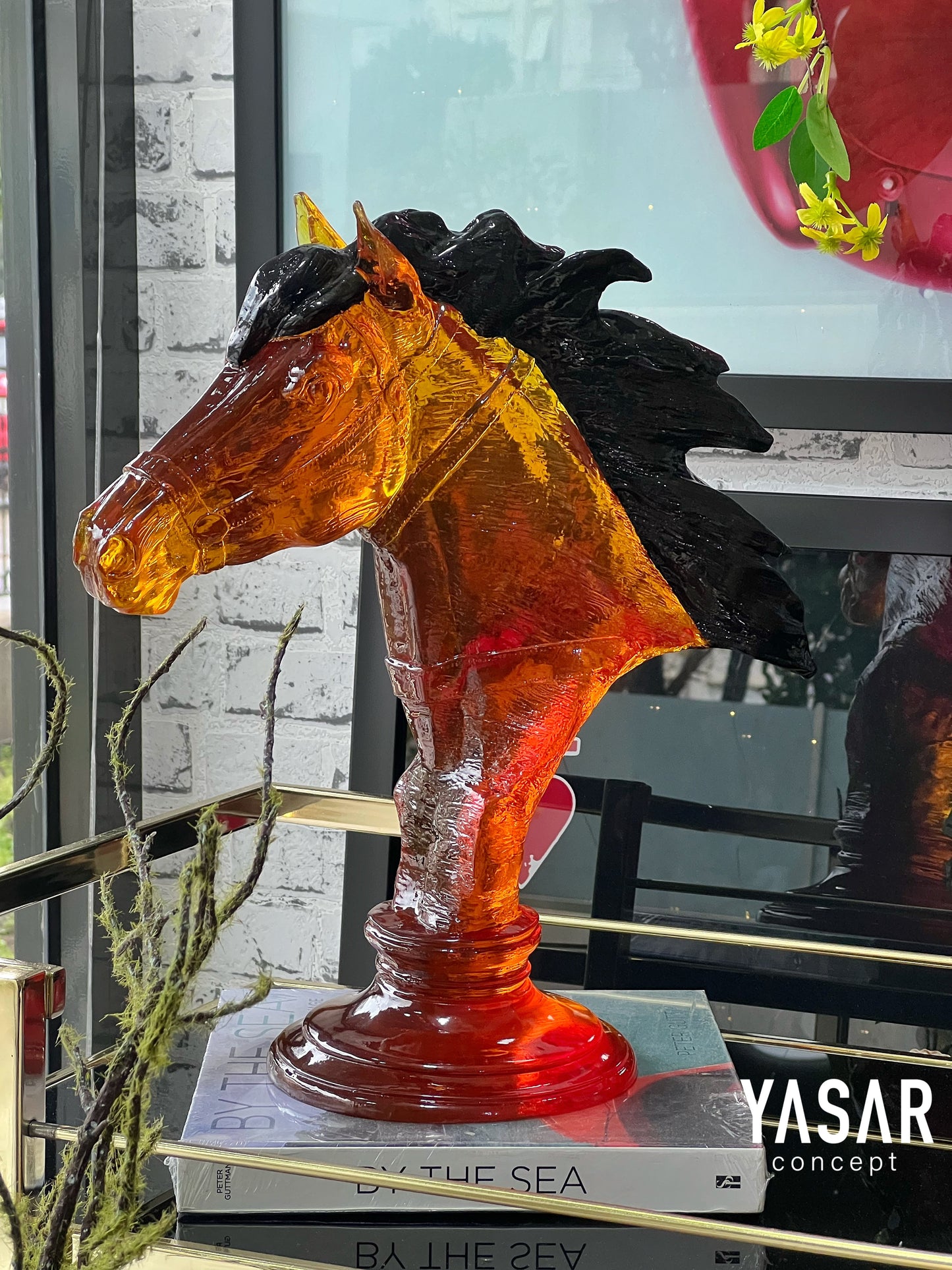 Regal Equus Reçine At Dekor