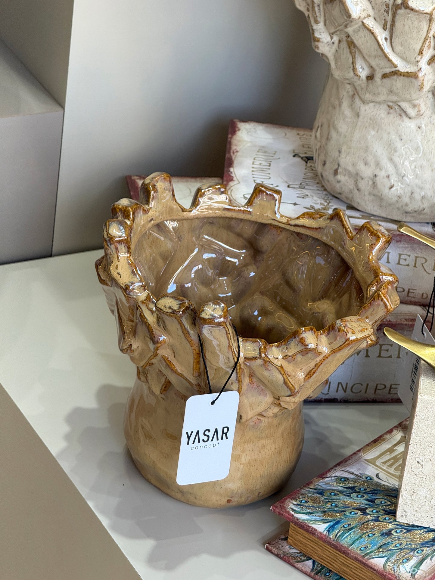 Atelier Seramik Kabartmalı Vazo Kahve 19x22 Cm