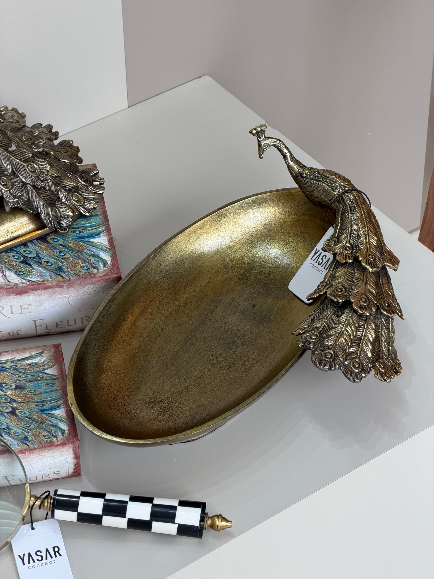 Peacock Dekoratif Tabak Eskitme