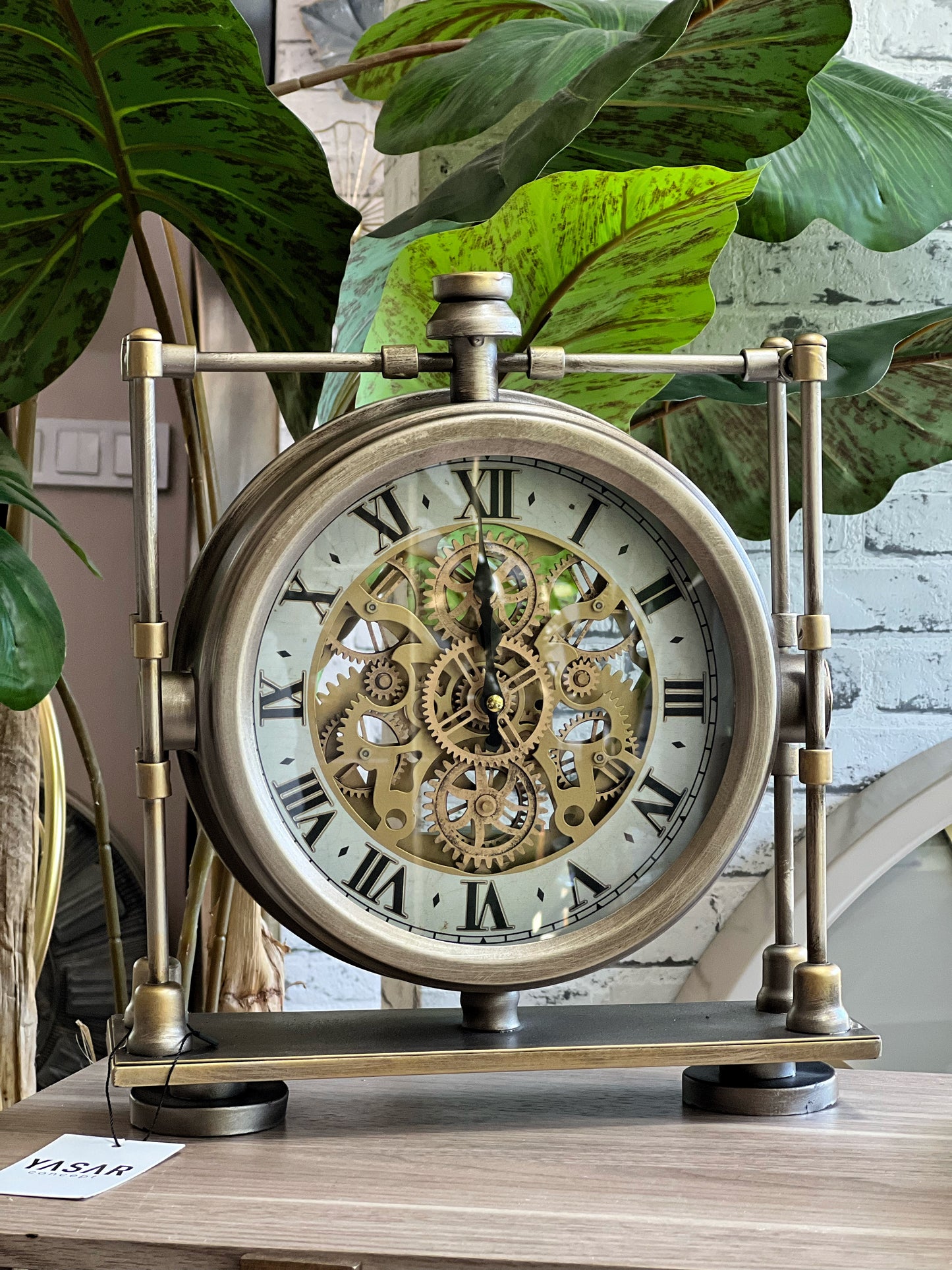 Cogmora Metal Çarklı Masa Saati 31x35 Cm