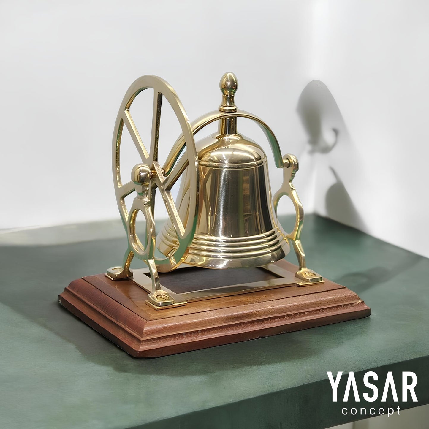 Gilded Chime Pirinç Çan Dekor