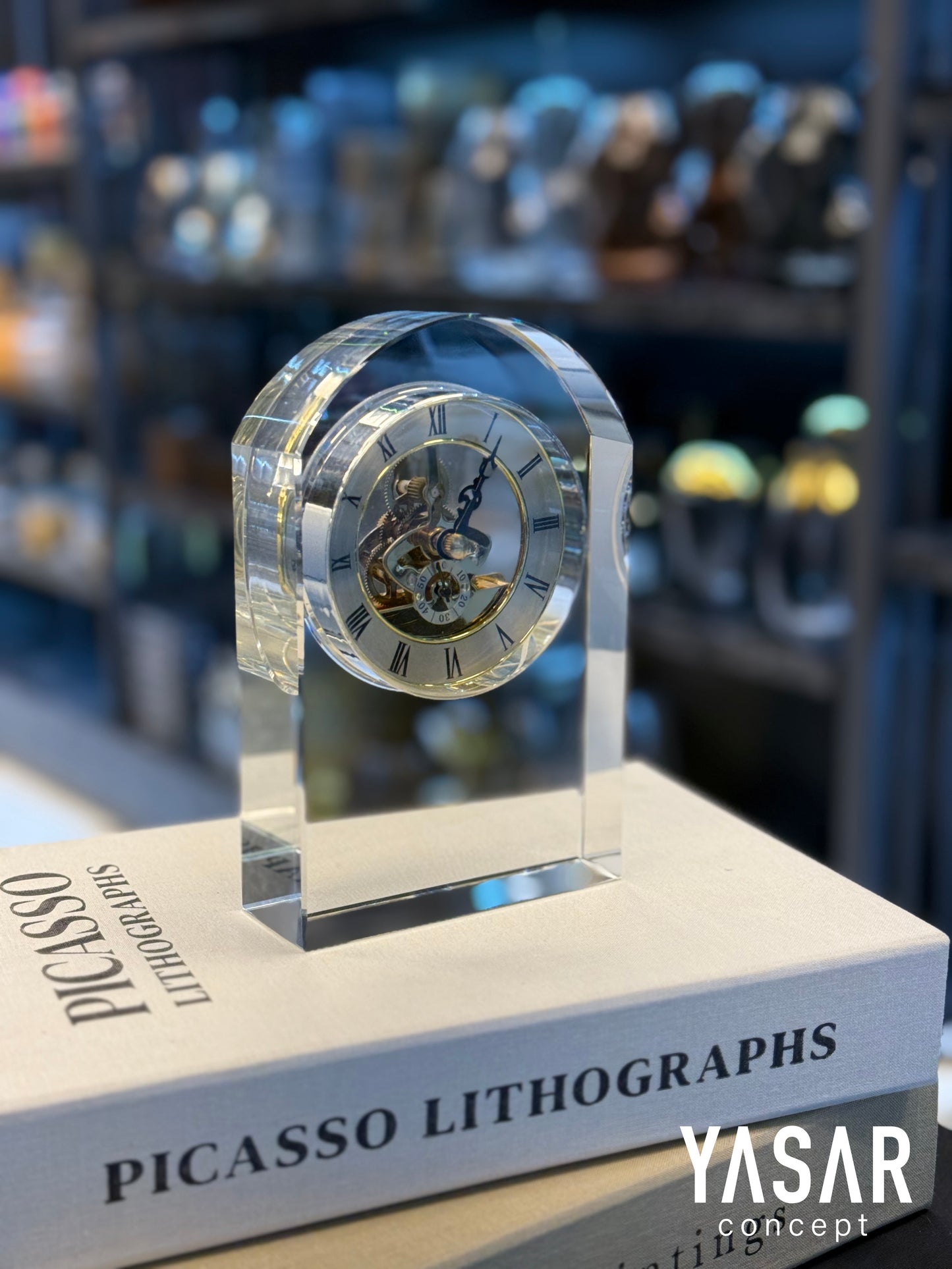 Lucent Kristal Masa Saati