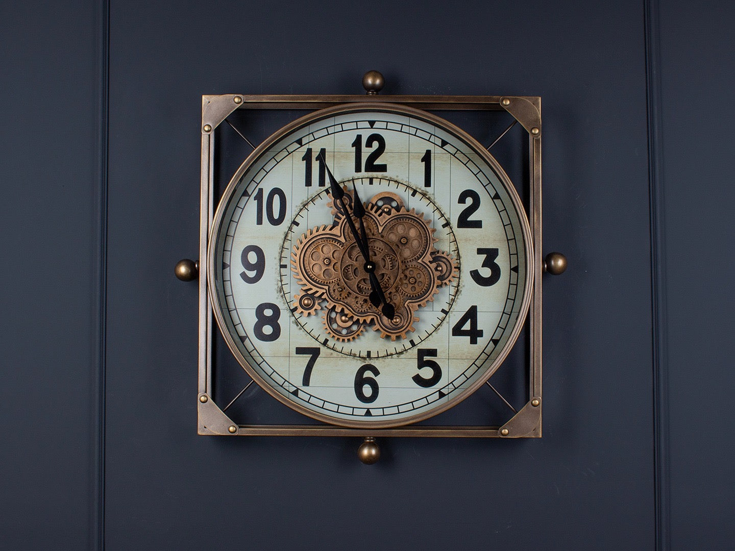 Hawthorne Metal Çarklı Duvar Saati 70 Cm