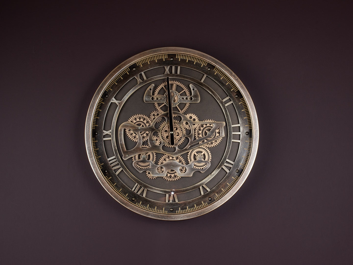 Metrono Metal Çarklı Duvar Saati 46 Cm