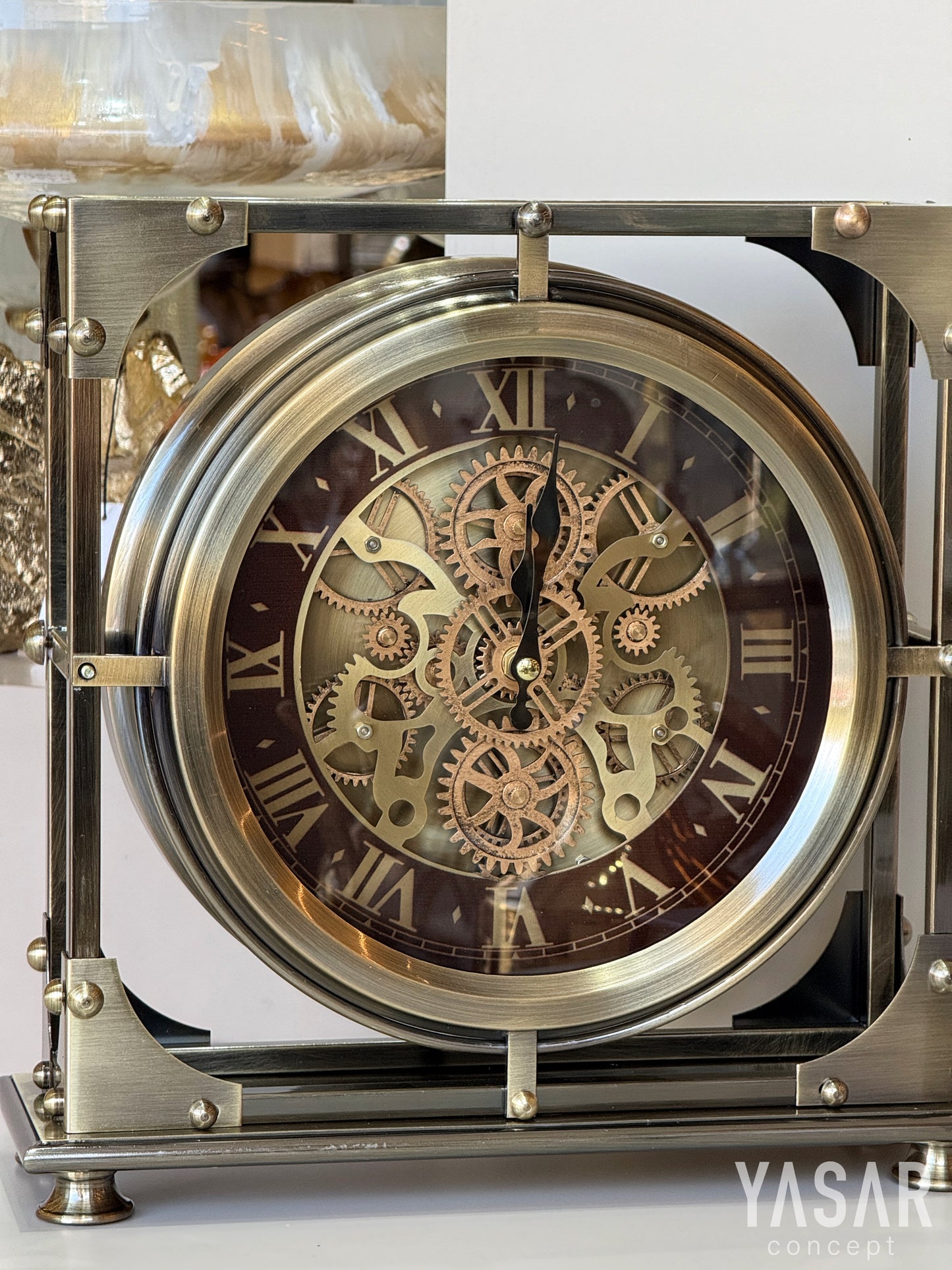 Ferrelis Metal Çarklı Masa Saati 33x33 Cm