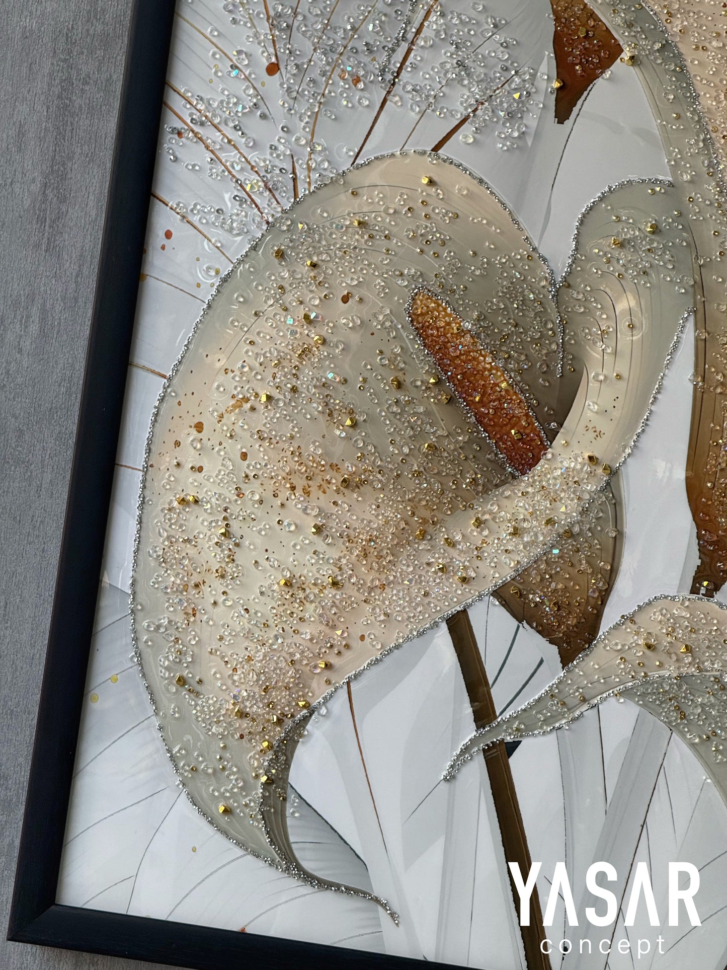 Whispers of Calla Kristal Epoksi Taşlı Reçine Tablo 75x115 Cm