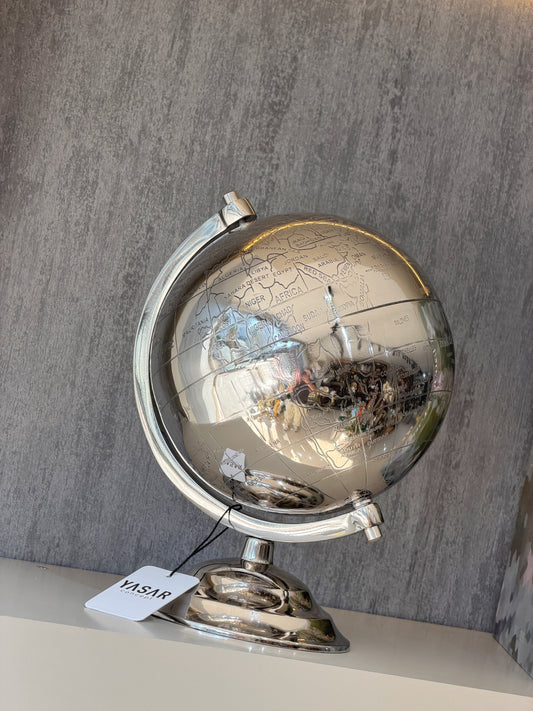 Novaterra Metal Dünya Küre Gümüş 20x26 Cm