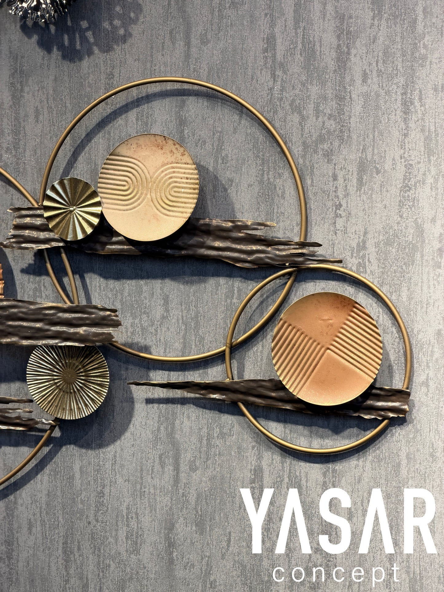 Cirvona Metal Duvar Panosu 57x120 Cm