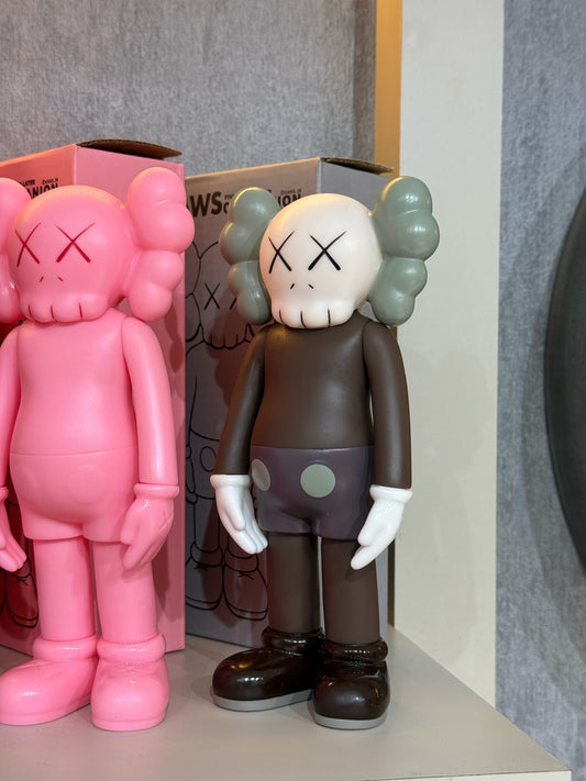 Mini Kaws 20 Cm Kahve