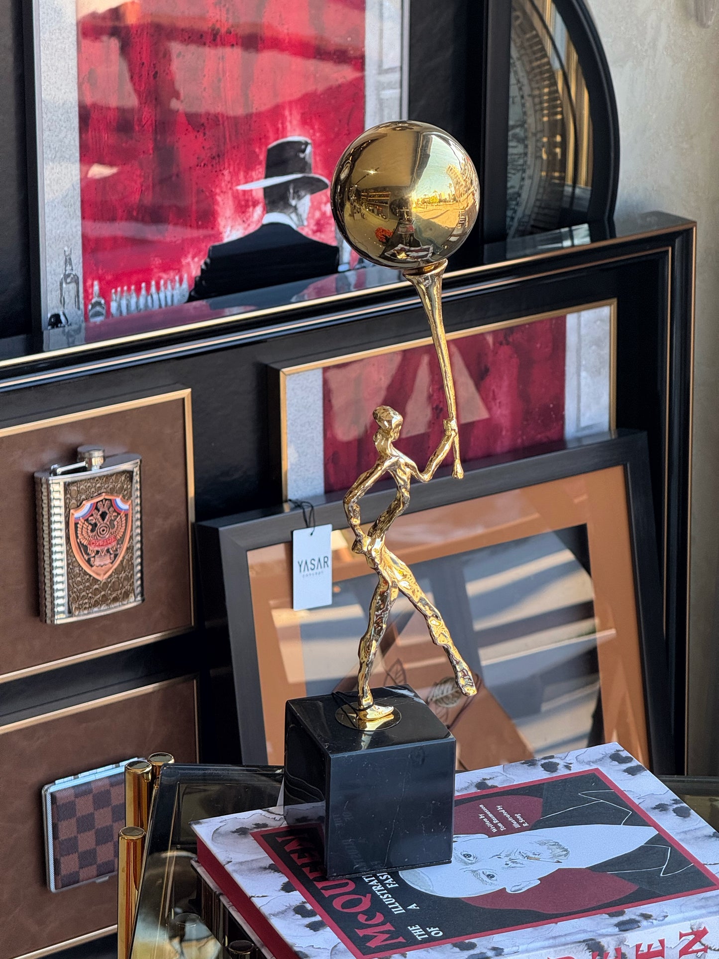 Orbisman Top Tutan Soyut İnsan Obje 12x39 Cm