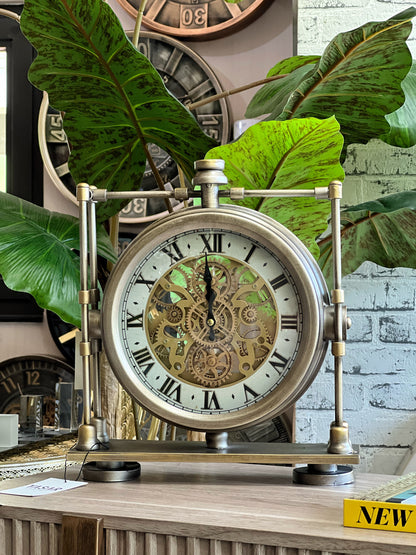 Cogmora Metal Çarklı Masa Saati 31x35 Cm