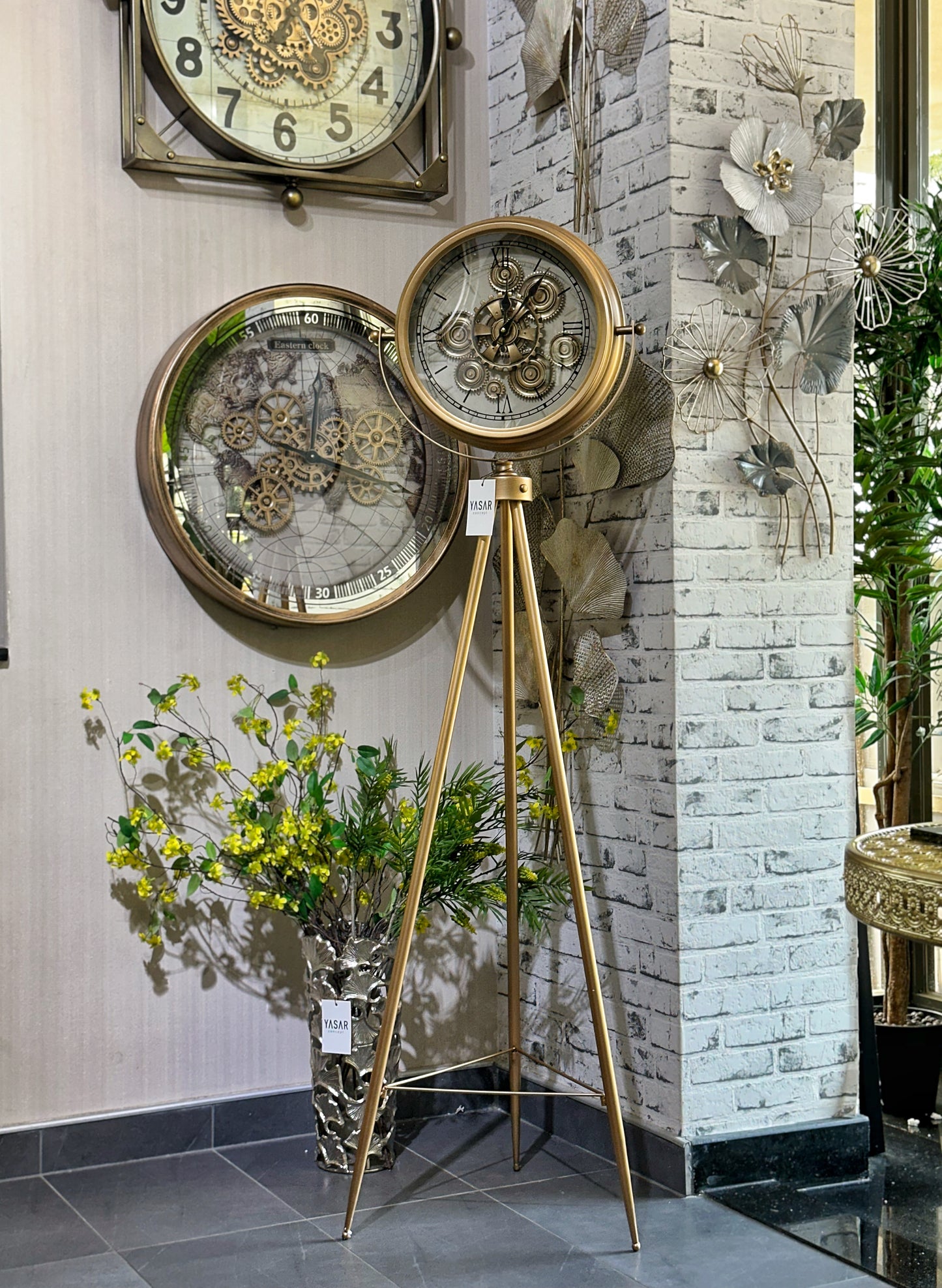 Retrovia Metal Çarklı Tripod Ayaklı Saat