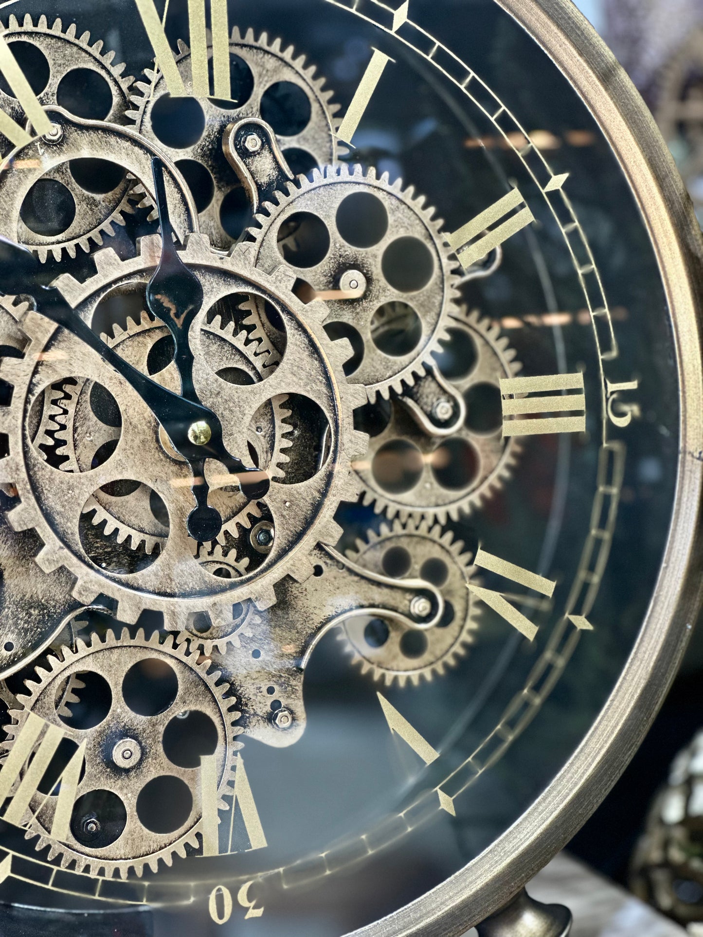 Metronis Metal Çarklı Masa ve Duvar Saati 39x47 Cm