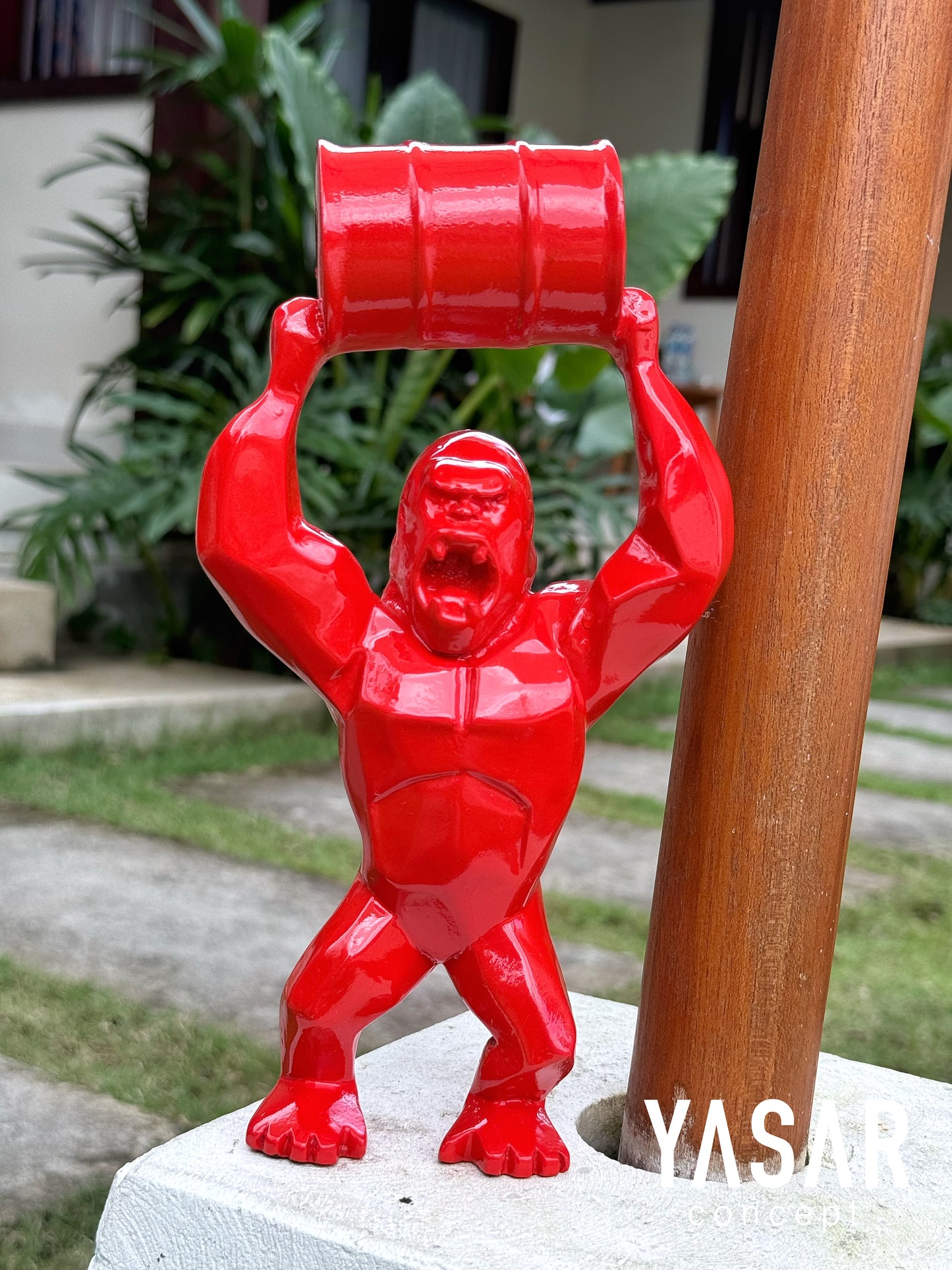 Wild Kong Oil Heykel Kırmızı