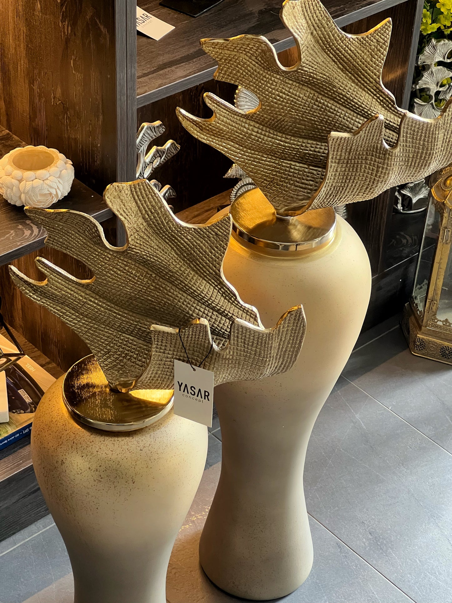 Gigantheia Kahve Krem Dekoratif Kapaklı Mega Cam Vazo