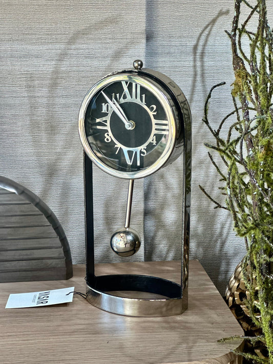 Templaric Metal Masa Saati