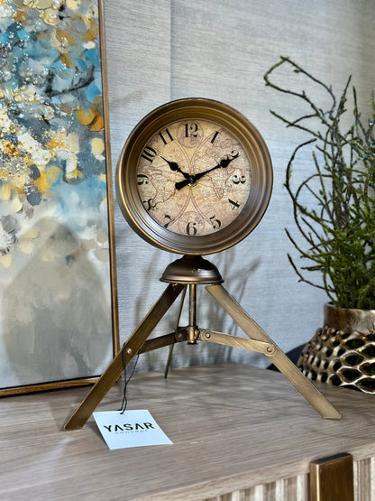 Clastor Tripod Masa Saati 25x32 Cm