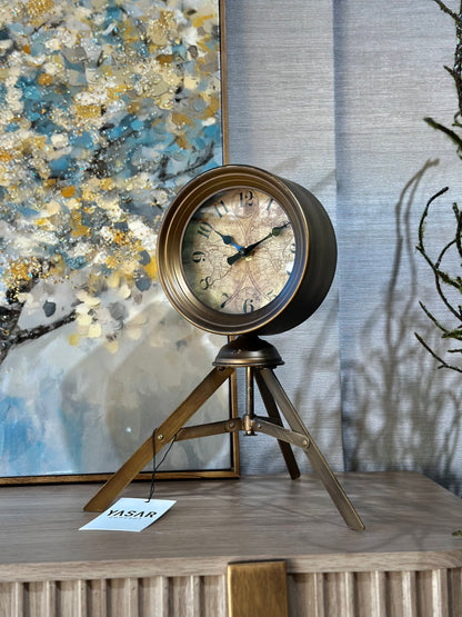 Clastor Tripod Masa Saati 25x32 Cm