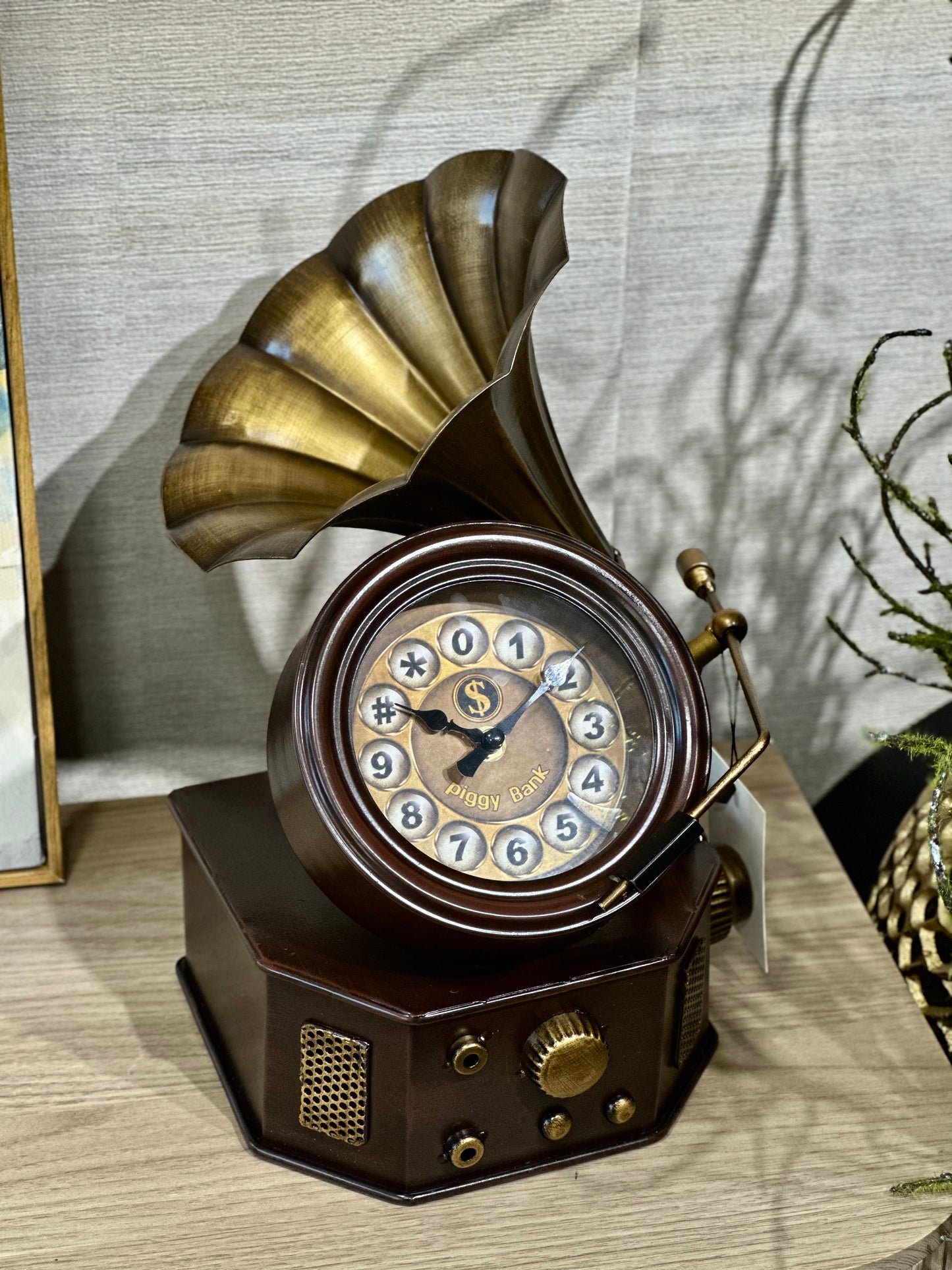 Gramoria Metal Dekoratif Gramafon Saat Detaylı