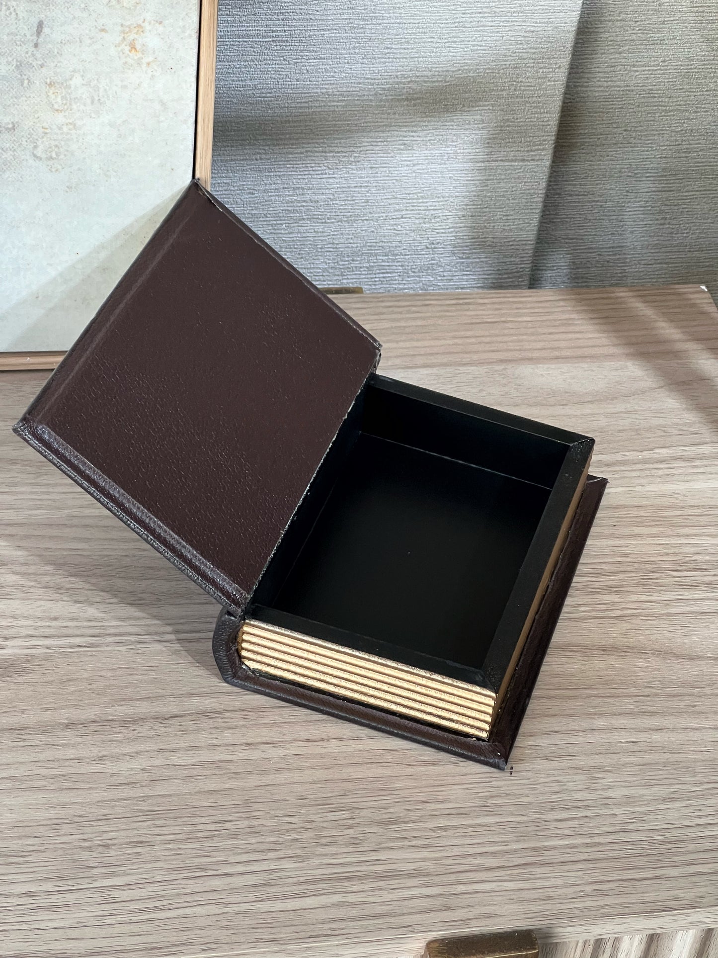 Retrona Kitap Kutu Küçük