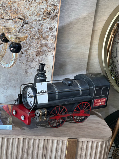 Locmetra Metal Dekoratif Tren Saat Detaylı