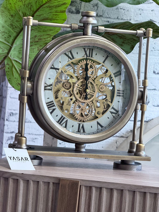 Cogmora Metal Çarklı Masa Saati 31x35 Cm