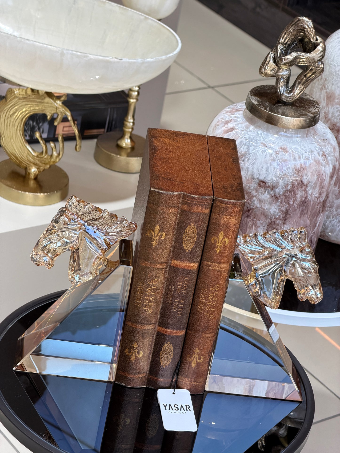 Crysarion Kristal At Detaylı Kitap Tutucu