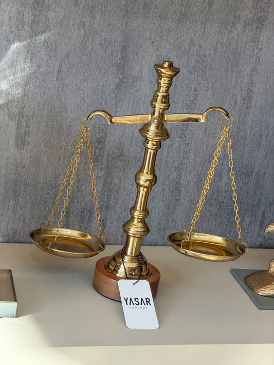 Veritas Pirinç Adalet Terazisi Antik Gold