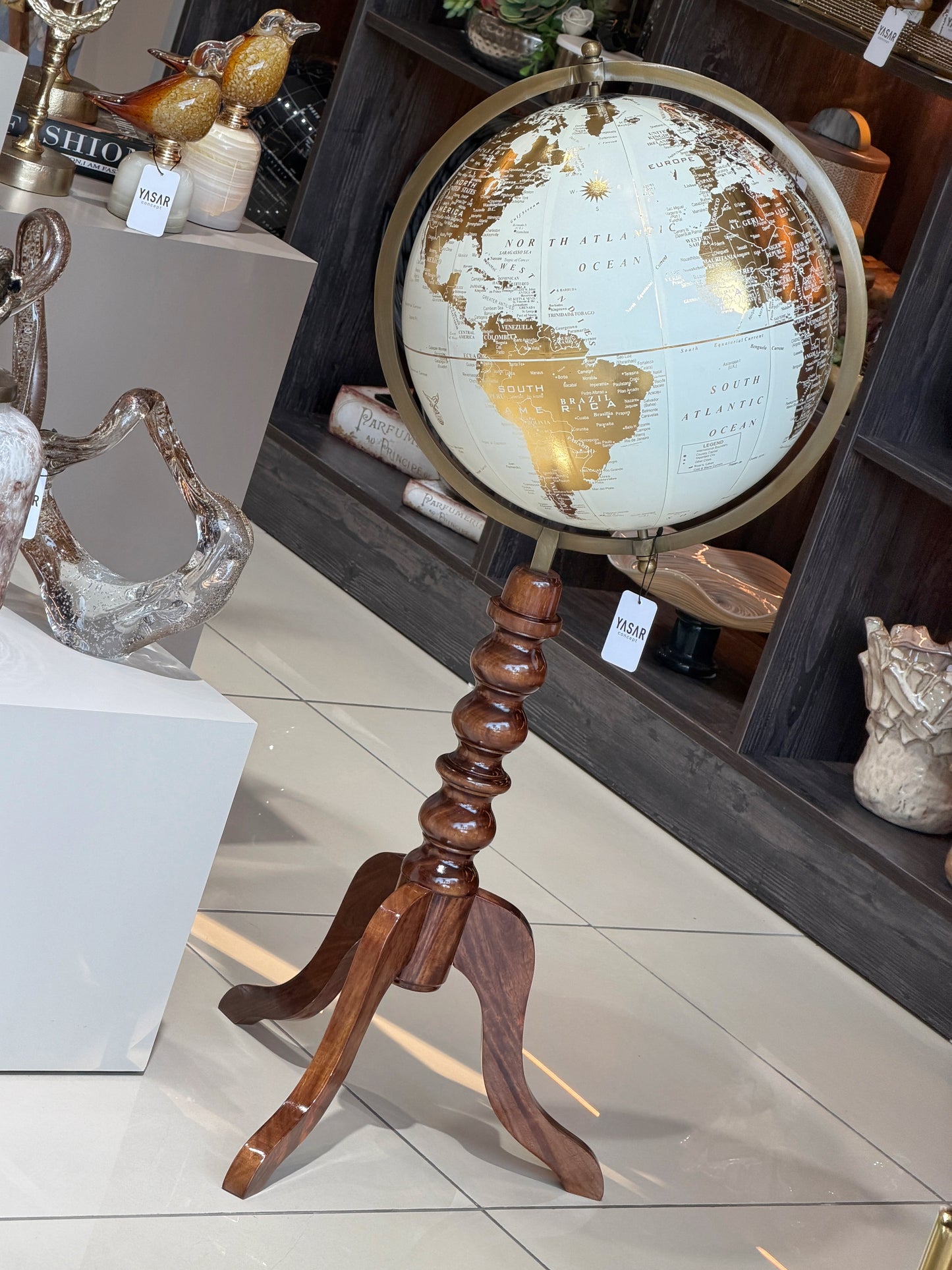 Atlas Tripod Ayaklı Mega Dünya Küre