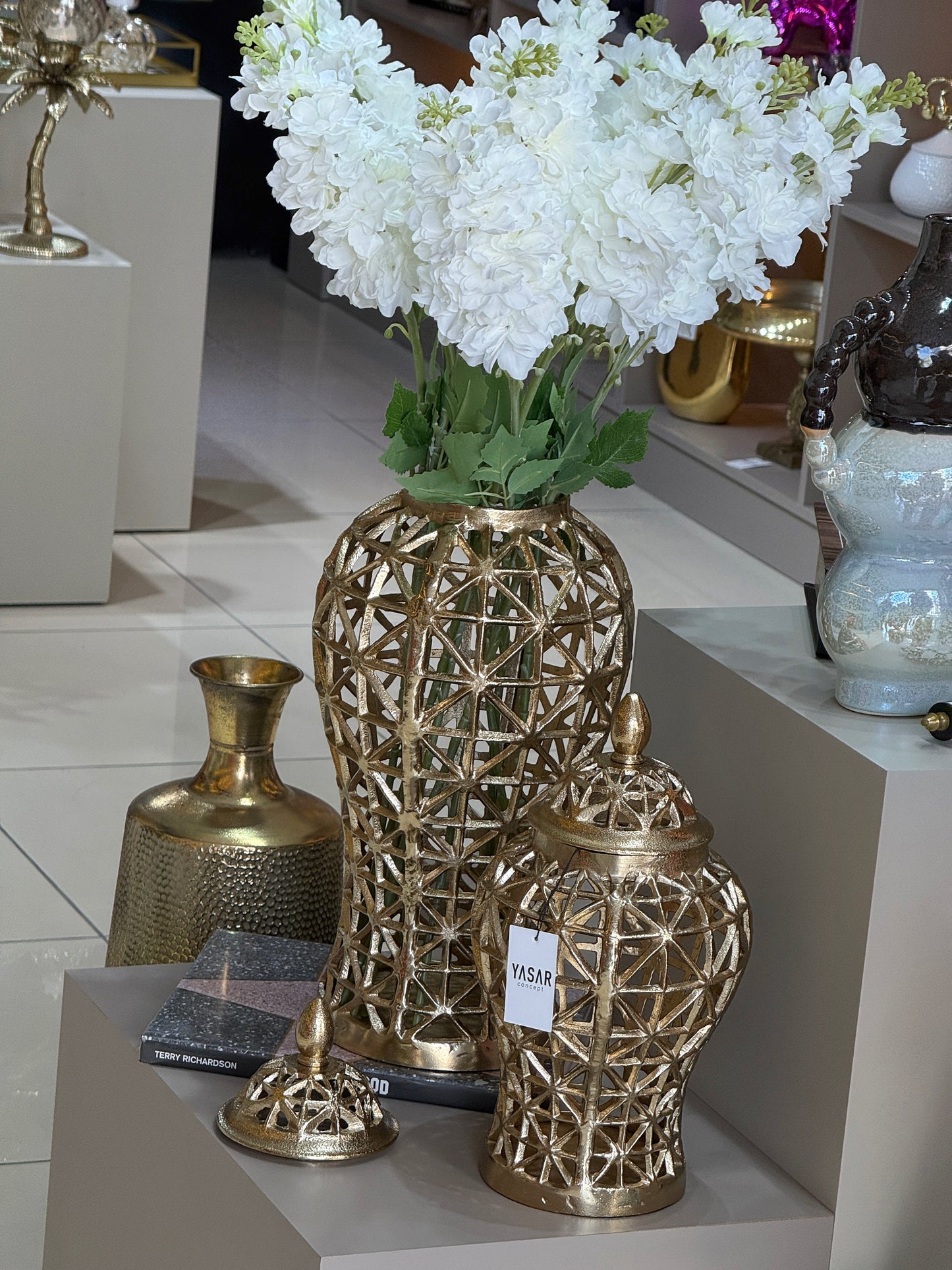 Orifia Metal Delikli Kapaklı Vazo Set