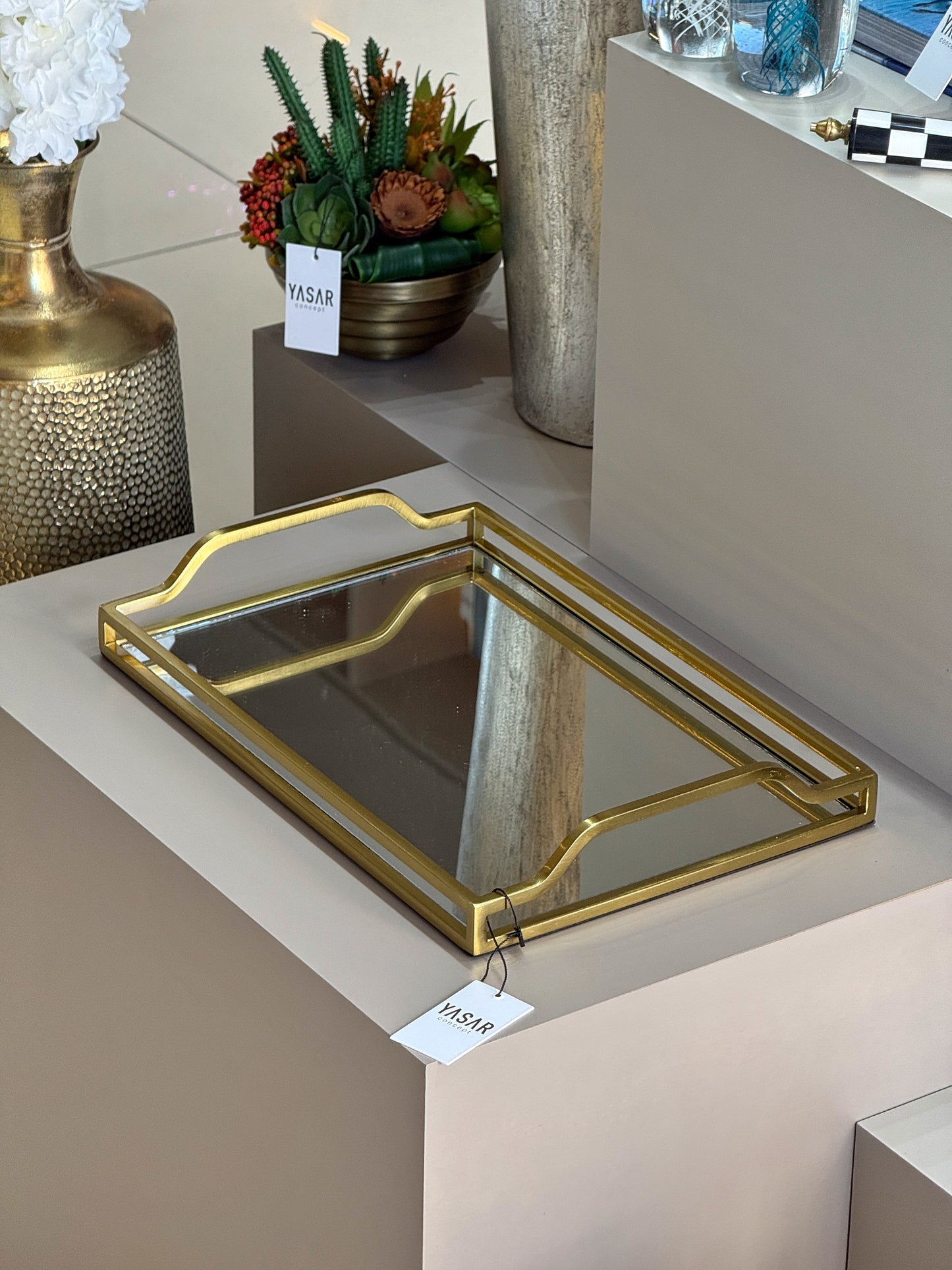 Lucentra Metal Aynalı Tepsi