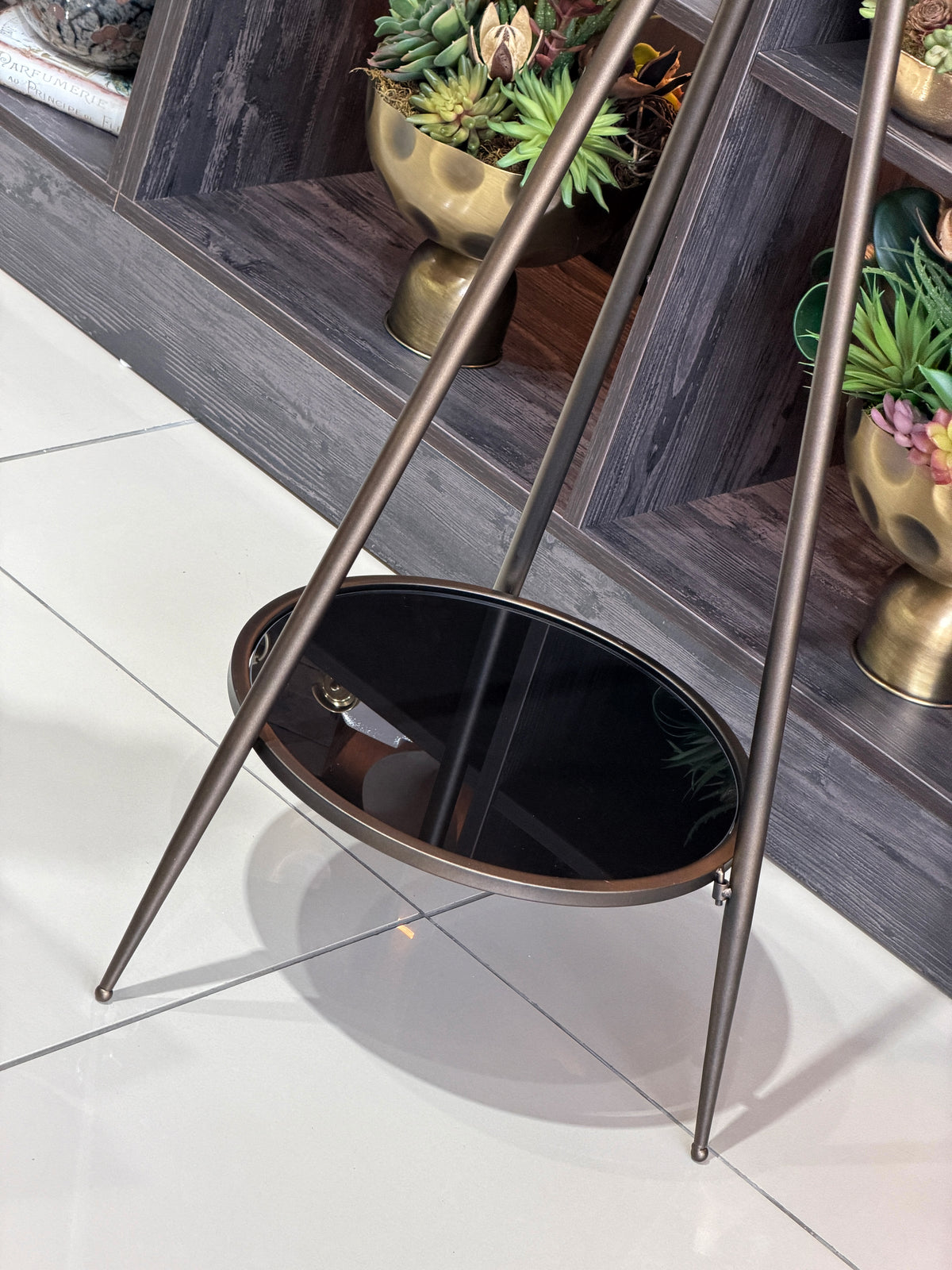 Westmont Metal Çarklı Tripod Ayaklı Saat