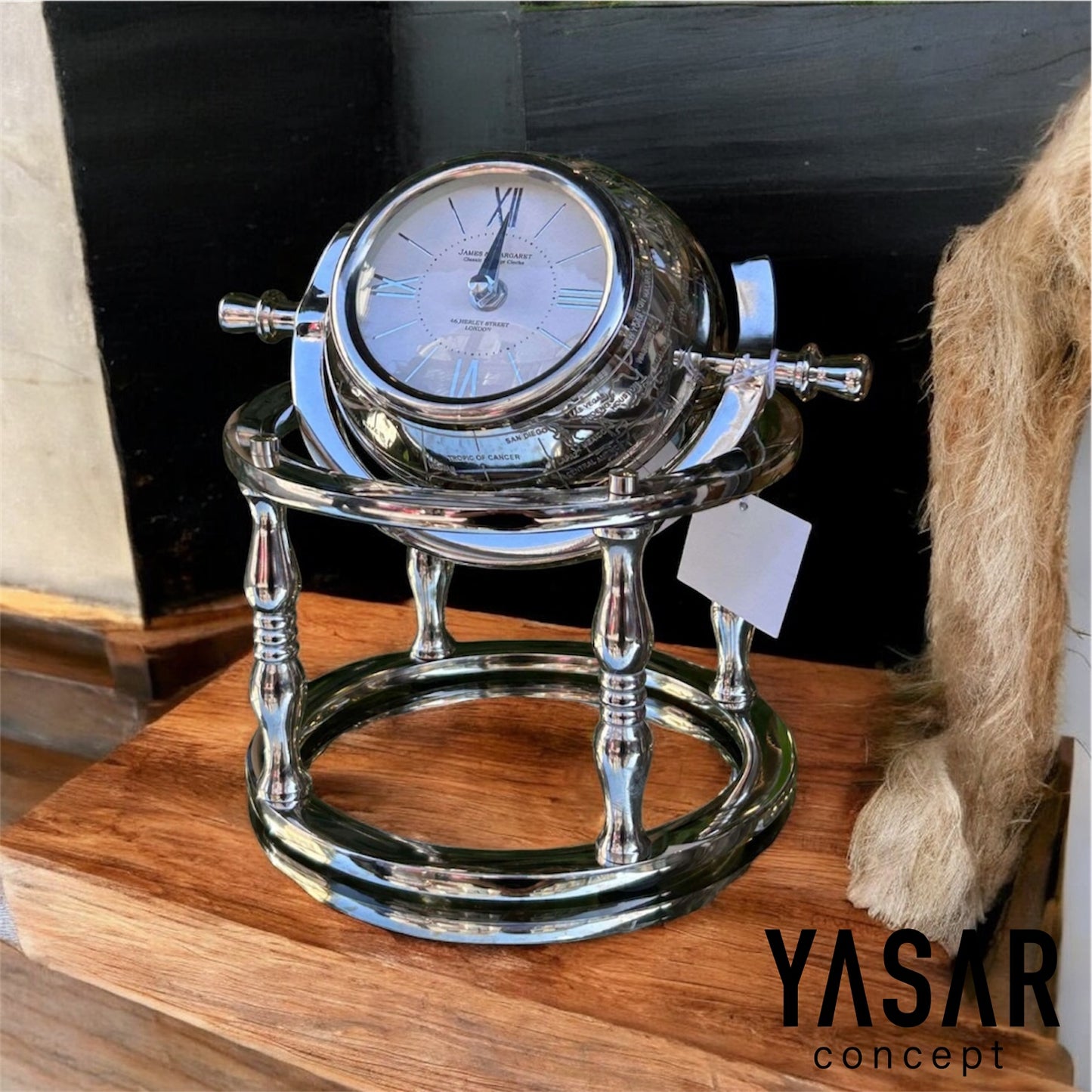 Chronoatlas Masa Saati Gümüş
